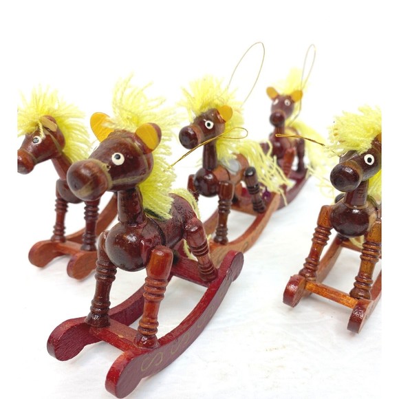 🐎 Set Of 5-Vintage Wooden Toy ORNAMENTS Rocking Horses Yarn Mane & Tail - Picture 3 of 14
